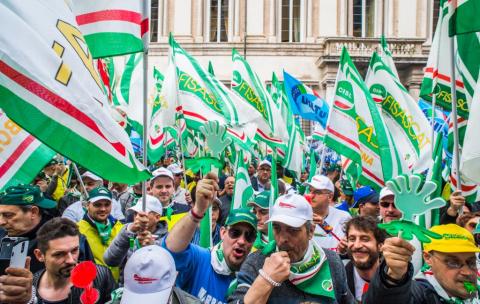 VIGILANZA PRIVATA E SERVIZI FIDUCIARI, MASSICCIA L’ADESIONE ALLO SCIOPERO NAZIONALE PER IL RINNOVO DEL CONTRATTO. MEDIA NAZIONALE DEL 70% CON PUNTE DEL 90% A MILANO, COMO, VARESE, TORINO, BOLOGNA, ROMA, BARI, NAPOLI E PALERMO