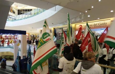 DEREGULATION, FISASCAT CISL: «NO ALLE APERTURE COMMERCIALI NEI GIORNI DI FESTA»