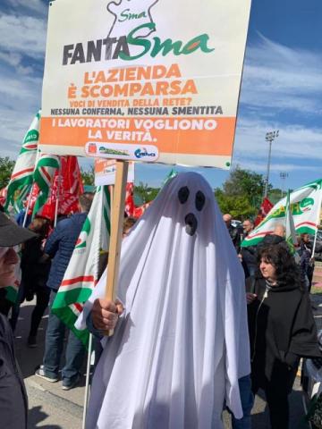 SMA SIMPLY, MASSICCIA L’ADESIONE ALLO SCIOPERO VS LA CESSIONE DEI SUPERMERCATI E DEGLI IPER. MEDIA NAZIONALE DEL 63%, PUNTE DEL 100% NELLE MARCHE E IN SICILIA