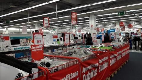 MEDIAMARKET A CONFRONTO CON I SINDACATI AL mise. FILCAMS FISASCAT UILTUCS CHIEDONO LO STOP DEI 700 TRASFERIMENTI, A CURNO NUOVA MOBILITAZIONE VS LO SPOSTAMENTO DELLA SEDE A VERANO BRIANZA.