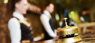 Turismo, i sindacati di categoria Cgil Cisl Uil siglano con Confindustria un avviso comune sul contenimento dei costi e sulla destagionalizzazione.