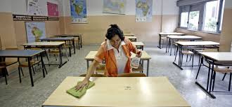 Appalti pulizie scuole, a rischio sospensione per i mesi di luglio e agosto 16mila addetti ex lsu e dei cosiddetti appalti storici. I sindacati sollecitano l'attivazione del tavolo di monitoraggio previsto dalle intese governative.