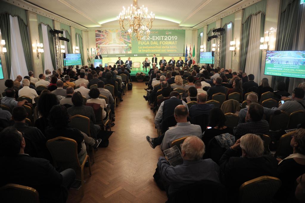 #IPEREXIT2019 Fuga dal format ipermercato. La riqualificazione del lavoro per il rilancio della Gdo al centro della Tavola Rotonda Fisascat Cisl