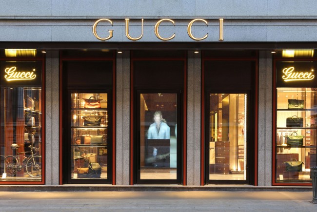 Gucci, siglato il nuovo contratto integrativo applicato ai 600 dipendenti del retail del marchio del lusso