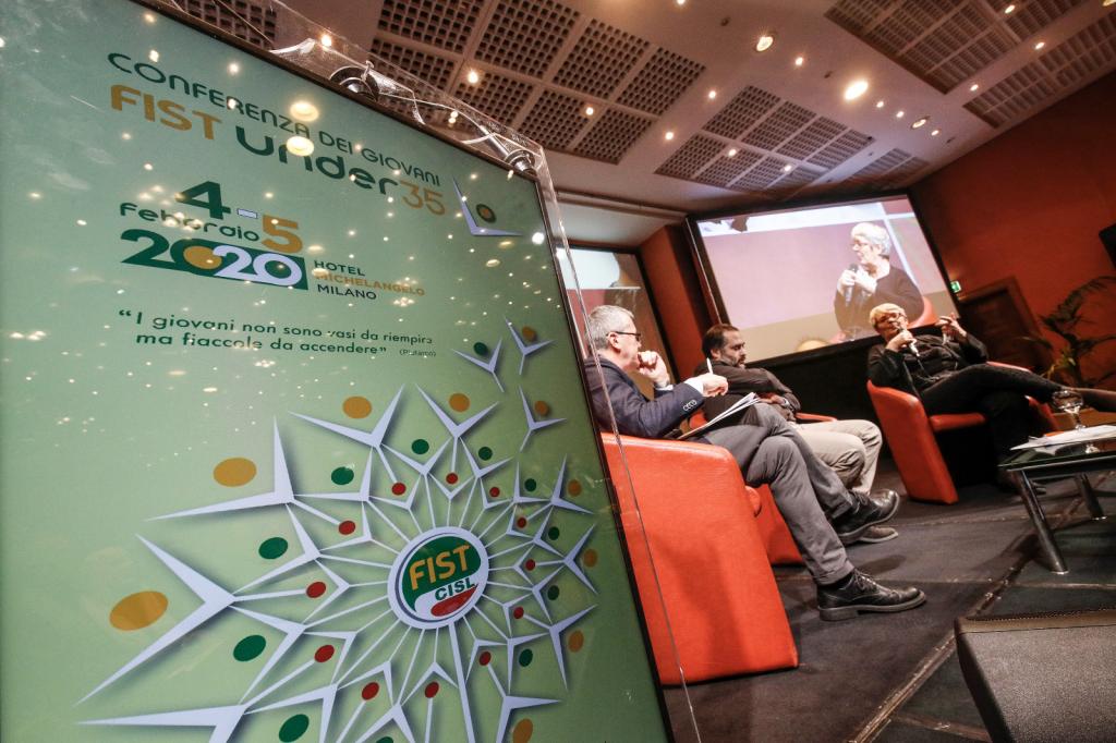 Fist Cisl, riparte dai giovani l’attività della federazione dei sindacati del Terziario. Guarini: «Dalla conferenza under 35 nuovo impulso alla contrattazione e al welfare, essenziale l’elaborazione di un nuovo linguaggio comunicativo»