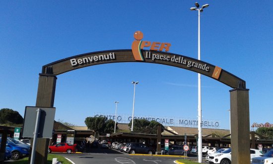 Iper Montebello terziarizza i reparti tecnologici a Unieuro. Garanzie occupazionali per i 199 dipendenti coinvolti