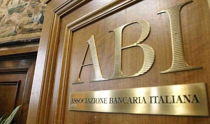 Covid-19 e sostegno al reddito, c’è accordo tra Governo, Parti sociali e Abi sull’anticipazione delle forme di integrazione salariale ai lavoratori