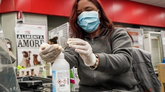 Commercio ed emergenza Coronavirus: razionalizzare gli orari di apertura dei punti vendita. I sindacati di settore richiedono un intervento urgente del Governo