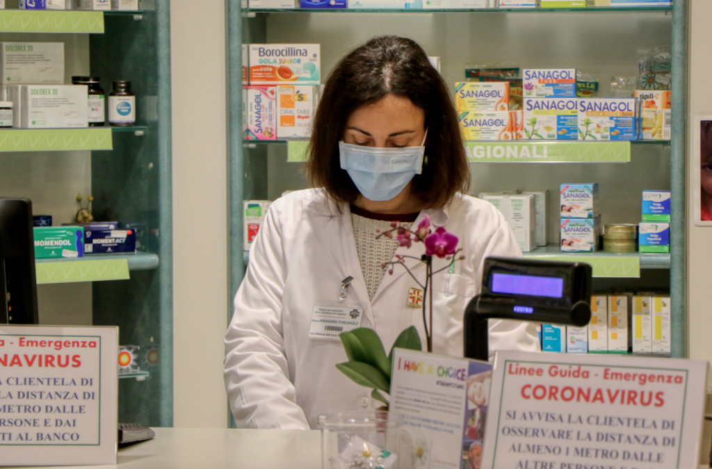 Garantire sicurezza in farmacia: Filcams, Fisascat e Uiltucs scrivono al Governo