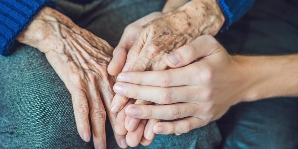 DL Cura Italia e lavoro domestico, concluso il tavolo al Ministero del Lavoro. Sbarra (Cisl) e Blanca (Fisascat): «Subito sostegno al reddito per colf e badanti, salvaguardare la salute e la sicurezza nei luoghi di lavoro»