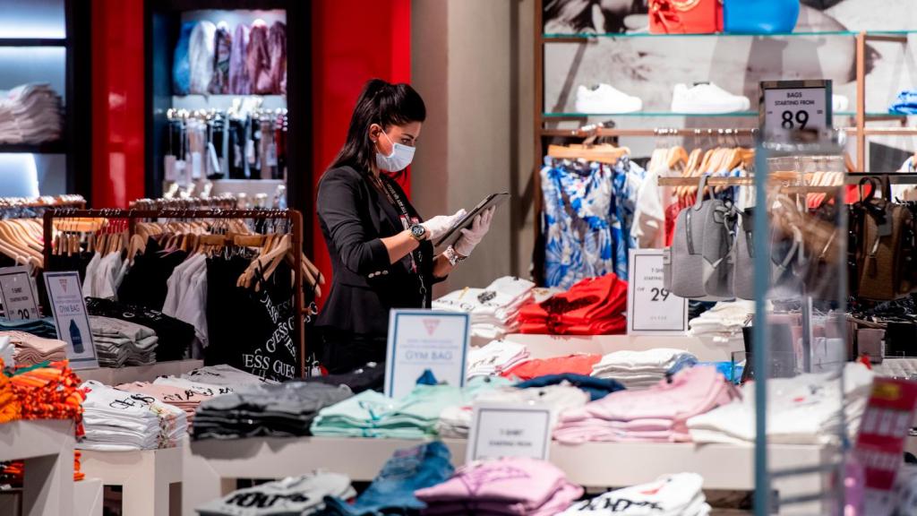 Contagi Covid-19, si intensifica l’attività dei Comitati Aziendali nel terziario privato. Guarini: «Non abbassare la guardia nei luoghi di lavoro, scongiurare una nuova crisi sanitaria ed economica»