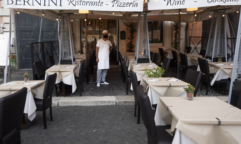 Decreto Ristori, 6miliardi per sostenere le attività economiche. Cgil Cisl Uil a confronto con il Premier Conte e i ministri Gualtieri, Patuanelli e Catalfo