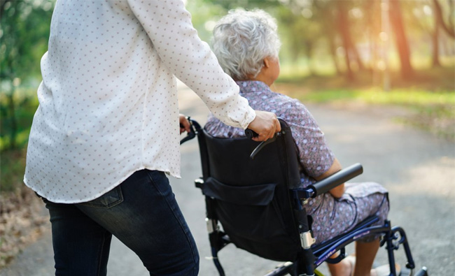 Lavoro domestico, la piattaforma programmatica delle Parti Sociali: cinque azioni strutturali per preservare l’occupazione e restituire dignità al settore