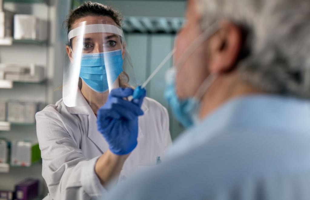 Farmacie Private e Pubbliche, Guarini: «Nel piano vaccinale riservato ai dipendenti includere prioritariamente anche il personale ausiliario»