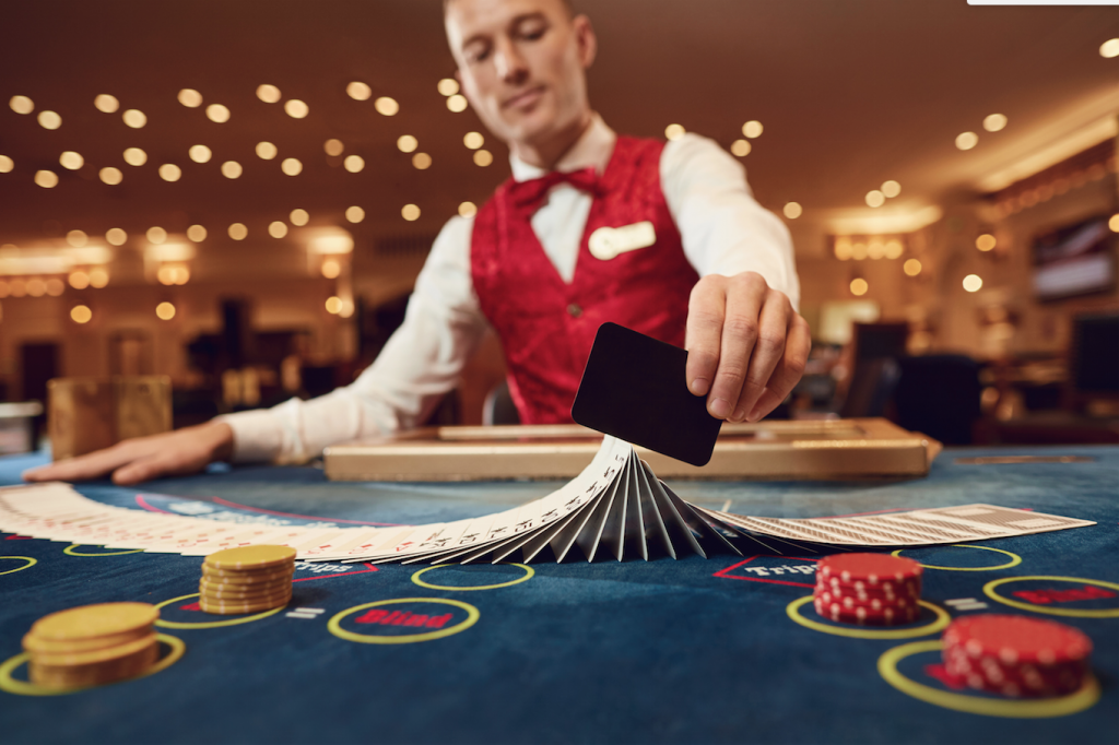 Gioco Legale. Rinviata la mobilitazione dei 150mila dipendenti della distribuzione specializzata, sale bingo, case da gioco, sale scommesse e gaming halls. Il 26 marzo l'Assemblea sindacale unitaria valuterà nuove iniziative